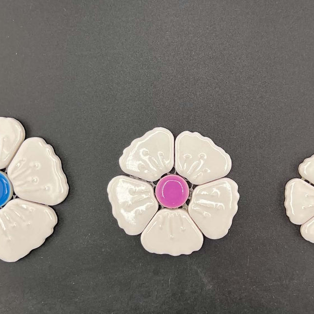Glossy Floral White