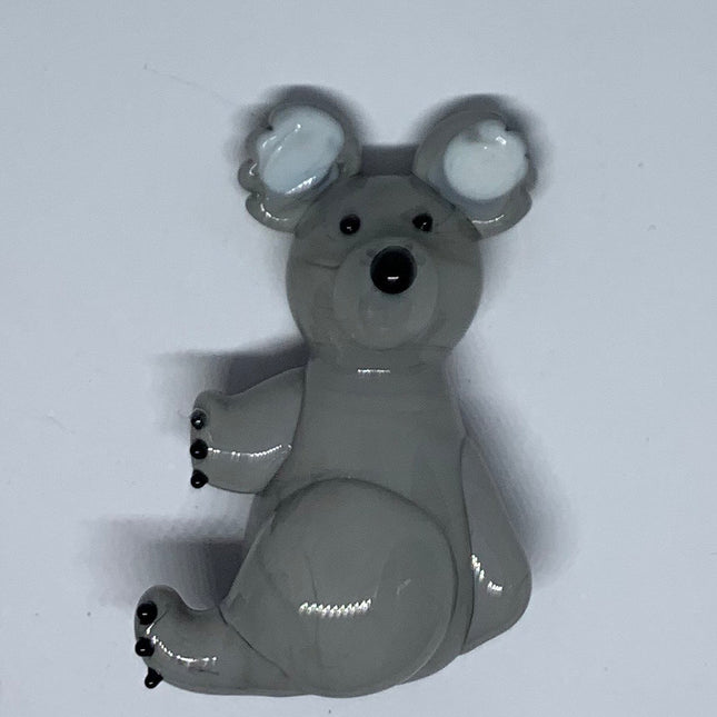 Side on Koala