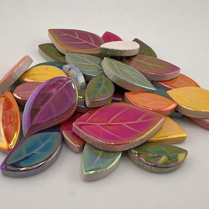 Rounded Iridescent Leaves